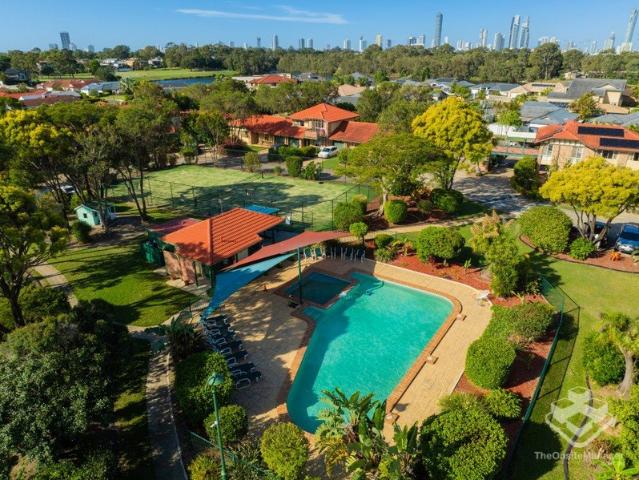 Townhouse for sale in Benowa, Gold Coast City