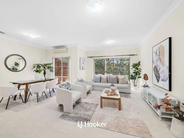 Townhouse for rent in Sydney, New South Wales