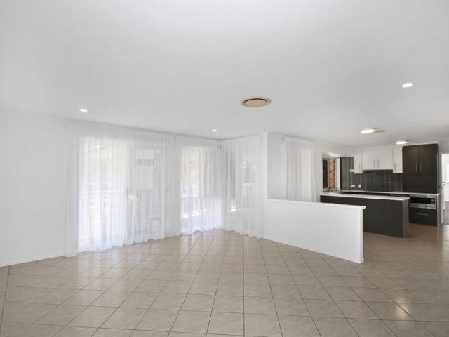 Apartment for rent in Toombul, Queensland