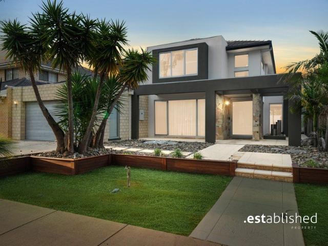 House for sale in Sanctuary Lakes, Melbourne