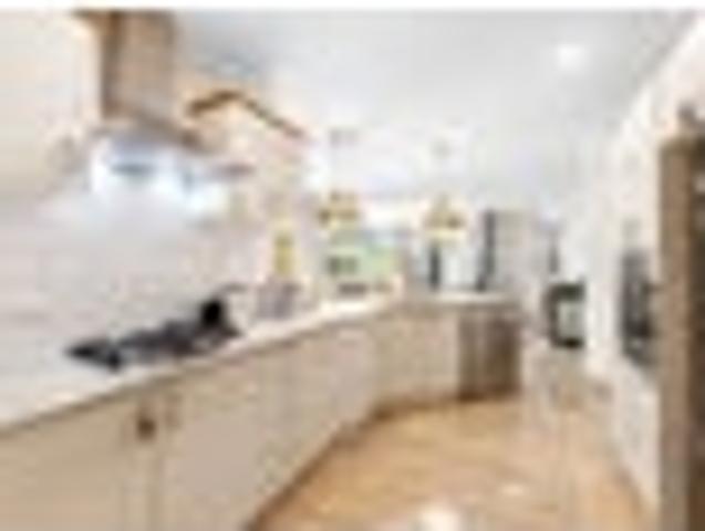 House for sale in Chaslands, Canterbury
