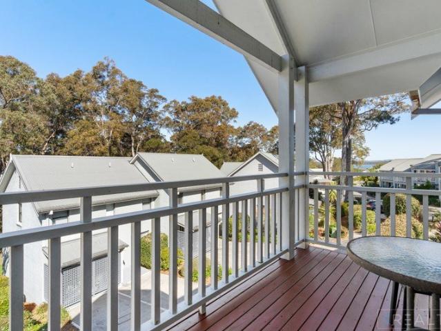 Townhouse for rent in Murrays Beach, New South Wales