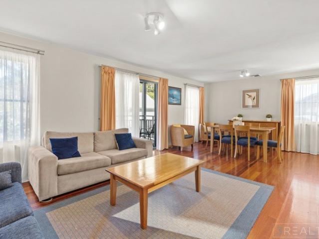 Townhouse for rent in Murrays Beach, New South Wales