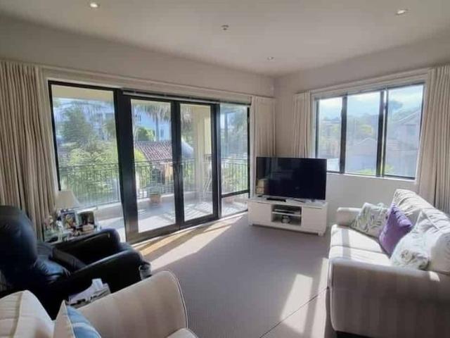 Apartment for rent in Forrest Hill