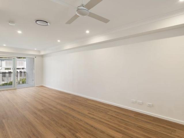 Townhouse for rent in Toombul, Queensland