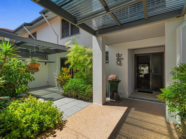Villa for sale in Kings Creek, Queensland