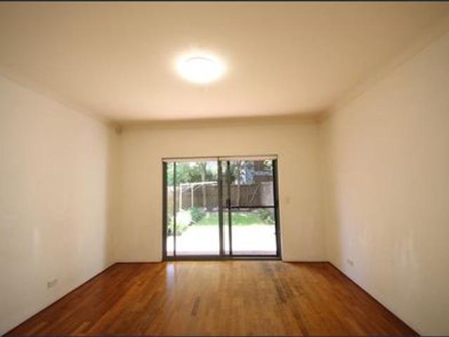 Townhouse for rent in Sydney, New South Wales