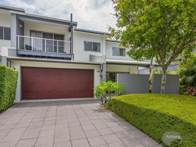 Townhouse for sale in Fernbrook, Queensland