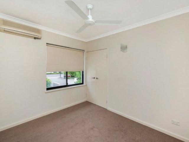 Townhouse for rent in Ascot, City of Belmont