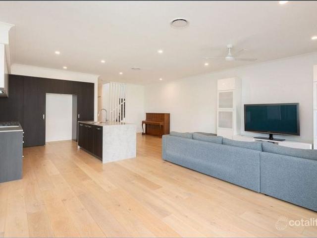 Townhouse for rent in Fernbrook, Queensland