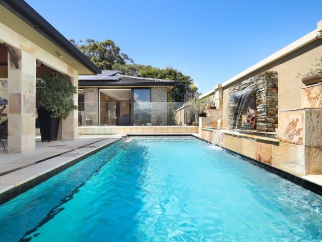 Duplex for sale in Miami, Gold Coast City