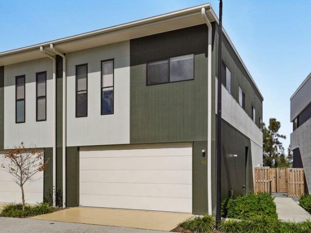 Townhouse for sale in Fernbrook, Queensland