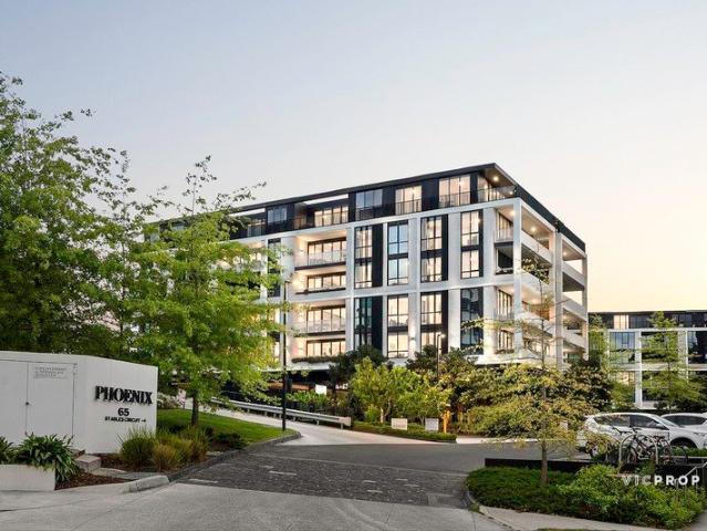 Apartment for sale in Tullamore Doncaster, Melbourne