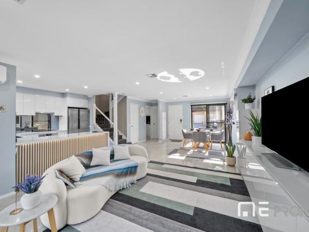 Townhouse for sale in Camerons Creek, Victoria
