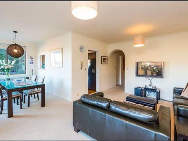 Apartment for rent in Lower North Shore, Sydney