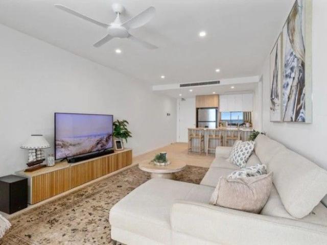 Apartment for rent in Palm Beach, Gold Coast City