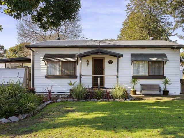 House for sale in Lake Hume Village, New South Wales