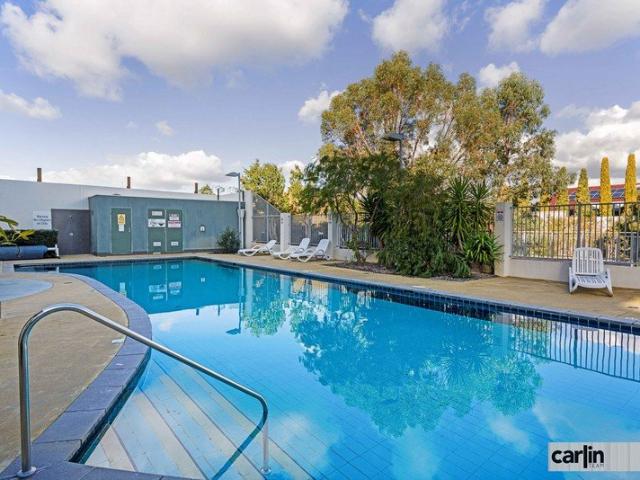 Apartment for sale in Success, Western Australia