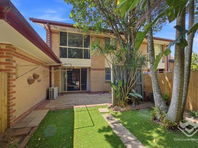 Townhouse for sale in Coombabah, Gold Coast City