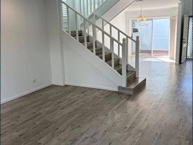 Townhouse for rent in Korora, New South Wales