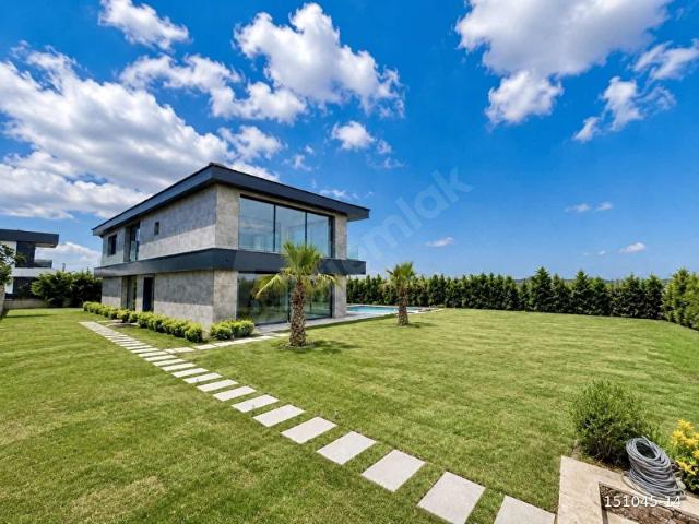 Çeşme, İzmir içerisinde satılık Villa
