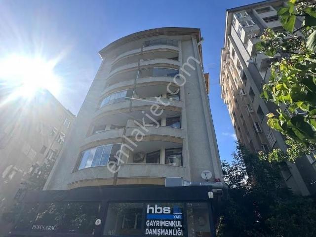 Kadiköy, İstanbul içerisinde kiralık mülk