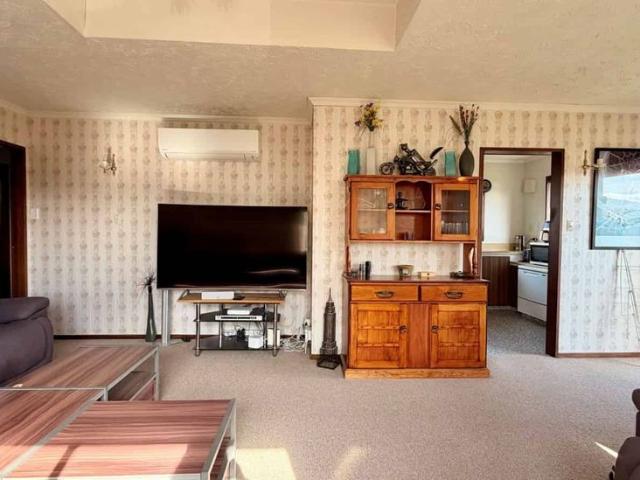 Townhouse for rent in Otakou