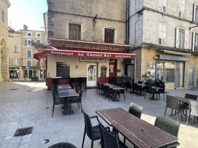 Local Commercial vente à Apt