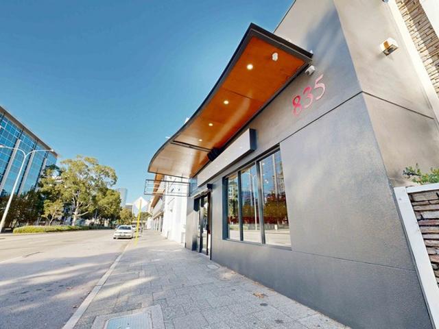 Showroom for rent in Perth