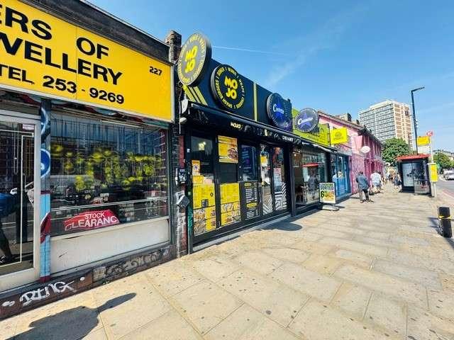 Commercial for rent in Shoreditch, Greater London