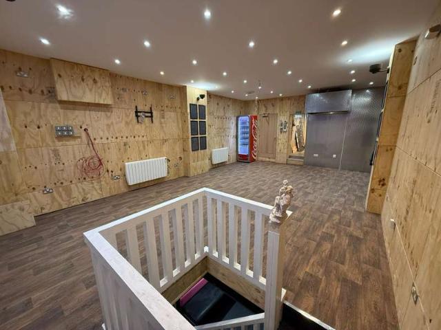 Commercial for rent in Salford, Greater Manchester