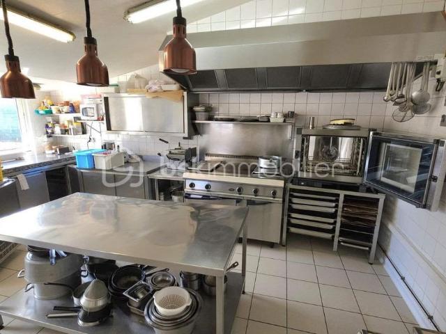 Local Commercial vente à Mortagne-au-Perche, L'aigle