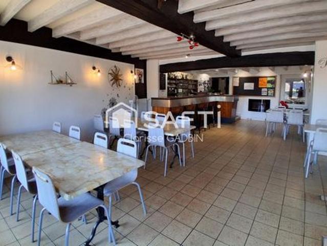 Local Commercial vente à Château-Gontier, La Chapelle-hullin