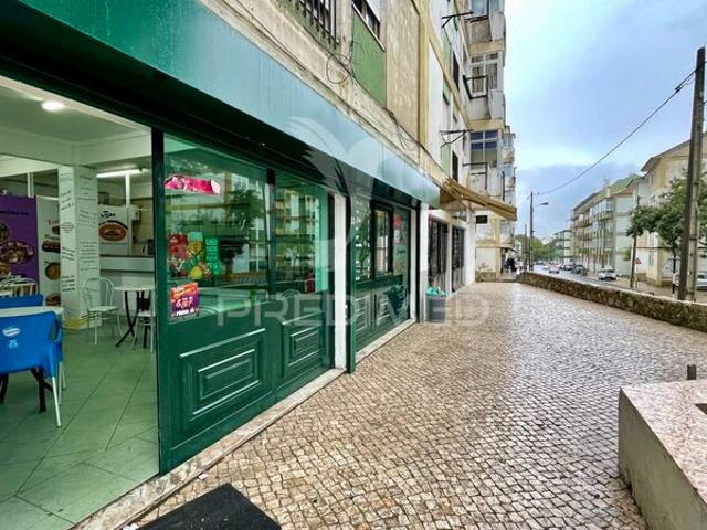 Loja venda em Almada, Setúbal
