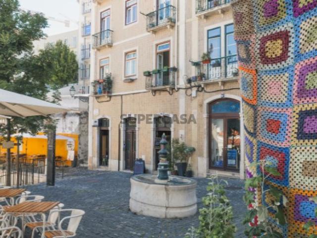 Armazém venda em Lisboa