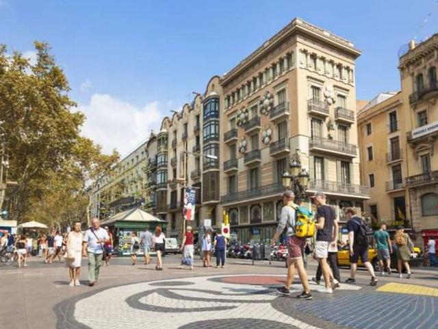 Local Comercial en alquiler en Cornellà De Llobregat, Centre