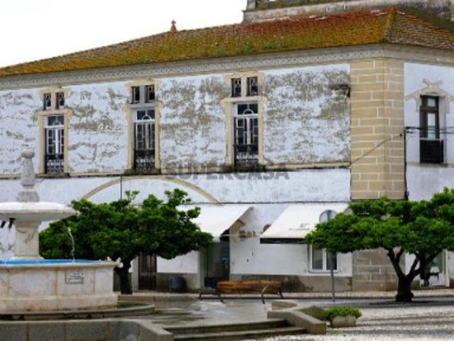 Armazém venda em Monforte