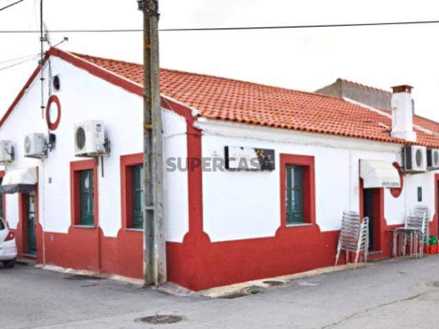 Armazém venda em Reguengos De Monsaraz, Évora