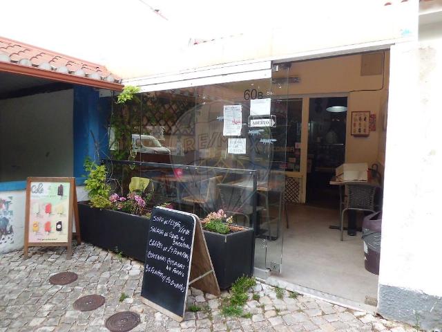 Loja alugar em Quinta de São Martinho, Cascais