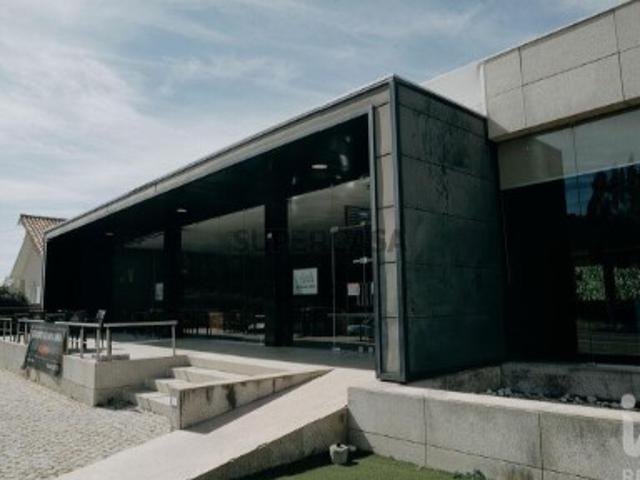 Armazém venda em Sever, Viseu