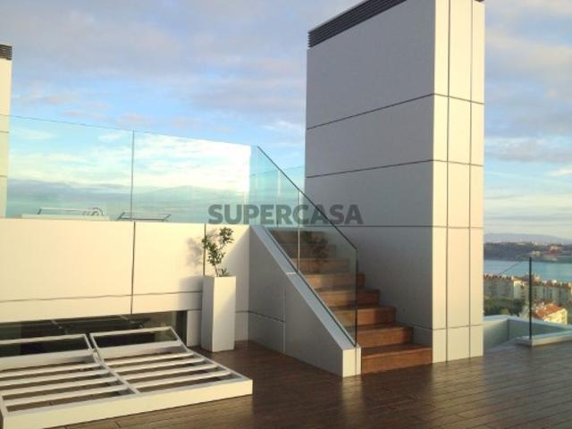 Casa venda em São Francisco Xavier, Lisboa