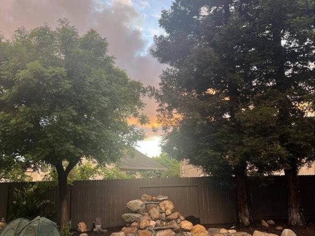 Room for rent in California