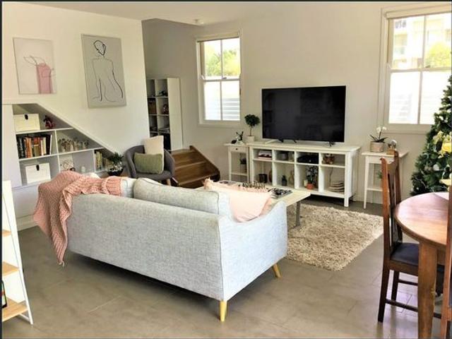 Townhouse for rent in Toombul, Queensland