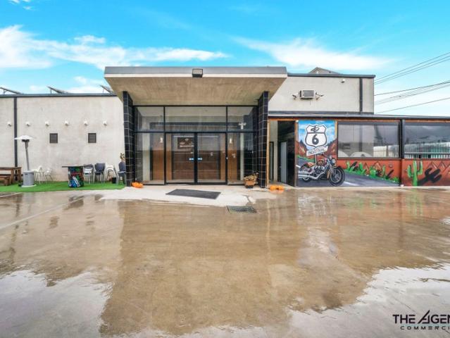 Retail for rent in Camerons Creek, Victoria