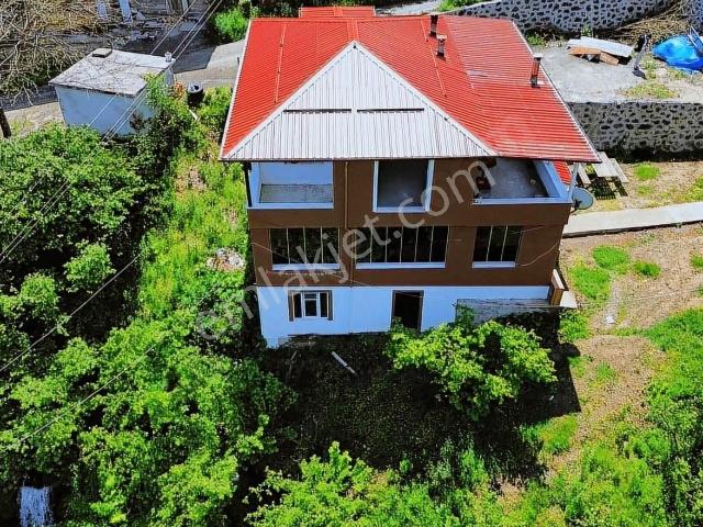 Perşembe içerisinde satılık Villa
