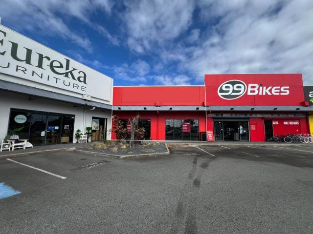 Retail for rent in Toombul, Queensland