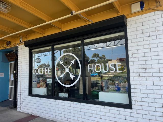 Retail for rent in Camerons Creek, Victoria
