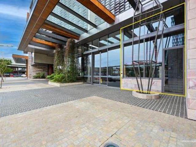 Showroom for rent in Perth