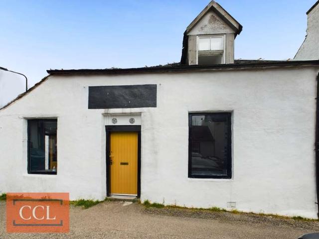 Commercial for sale in Inveraray, Scotland