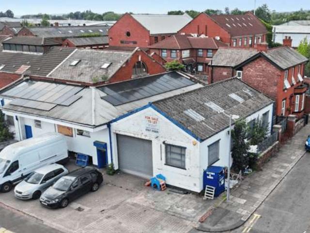 Commercial for rent in Eccles, Salford